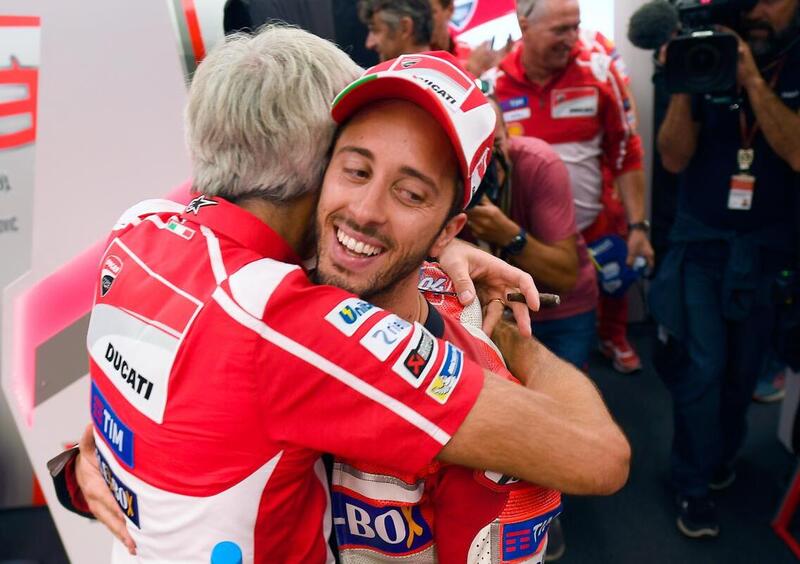 MotoGP. Dovizioso firma con Ducati: &egrave; ufficiale