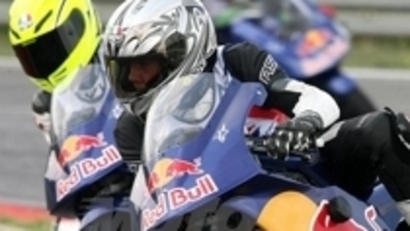 La prima gara a squadre tra i partecipanti americani ed europei alla Rookies Cup