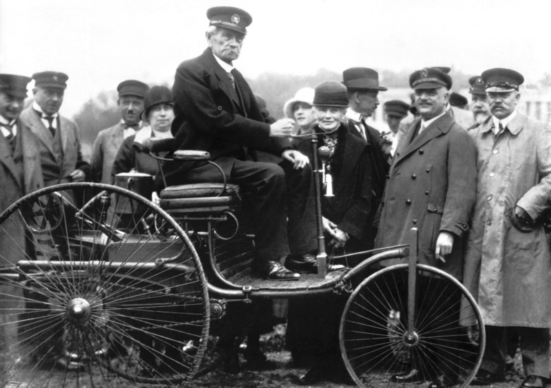 29 gennaio 2016: l&#039;automobile compie 130 anni