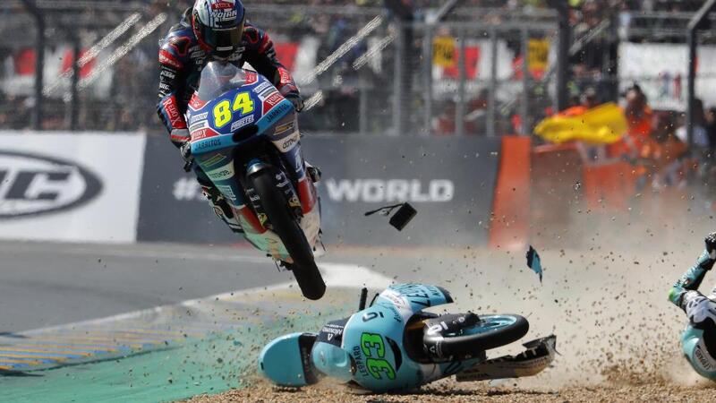 VIDEO. Kornfeil tenta l&#039;MX con la Moto3