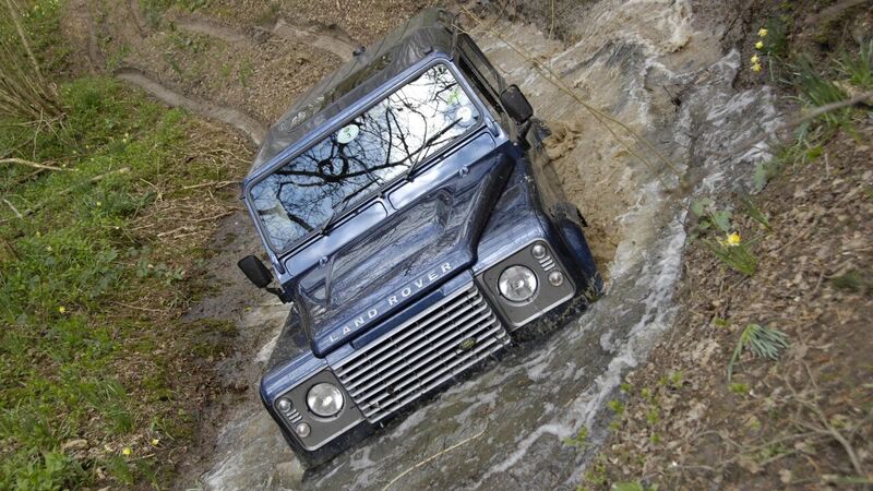 Land Rover Defender: la produzione si ferma a 2.016.933 esemplari