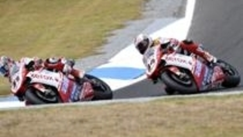 I piloti Ducati Xerox Haga e Fabrizio sono giunti in Spagna per il Campionato Mondiale