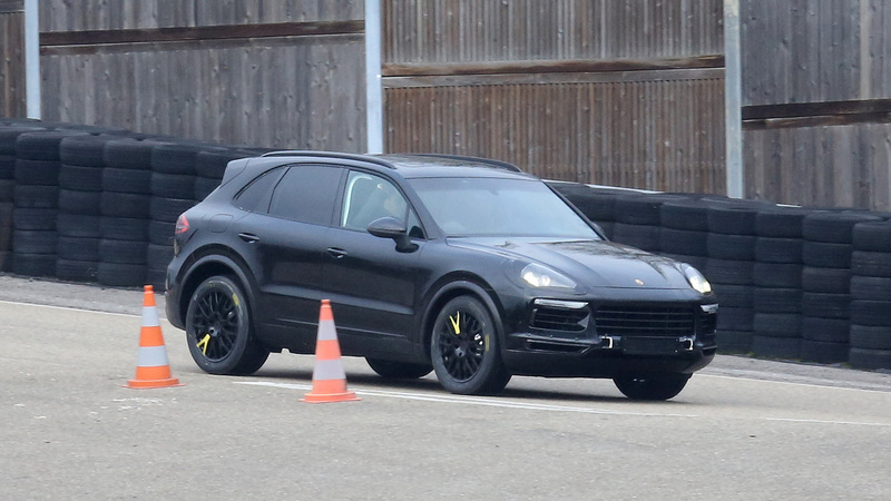 Nuova Porsche Cayenne: spiata in anteprima!