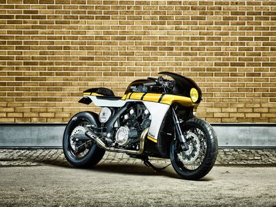 Yamaha VMAX &ldquo;CS_07 Gasoline&rdquo; Yard Built