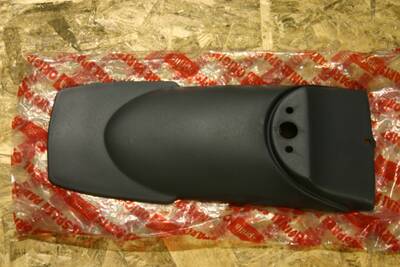 PARASPRUZZI POST. GRIGIO Aprilia SR 50 cod.(AP8238