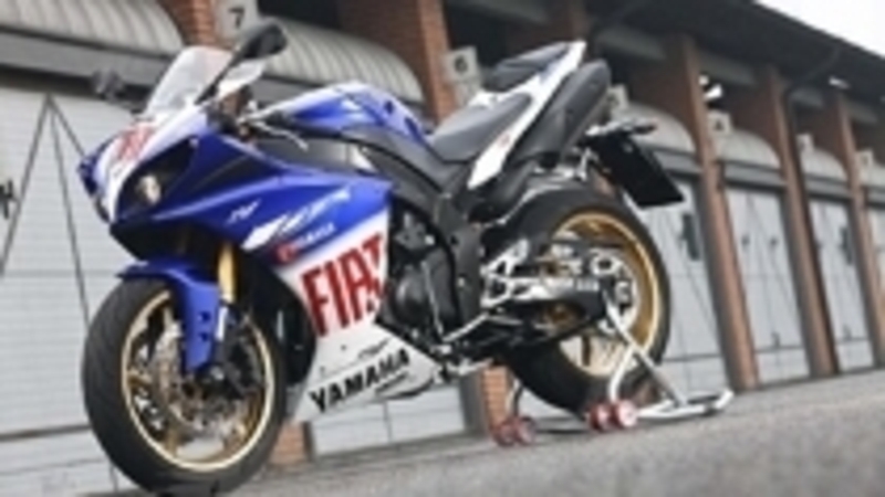 Yamaha festeggia la MotoGP con un kit Fiat Team su R1 e R6