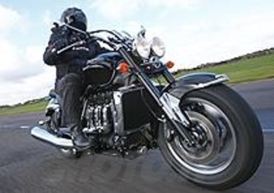 Triumph Rocket III Roadster