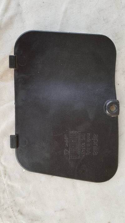 Portello Aprilia Scarabeo 125