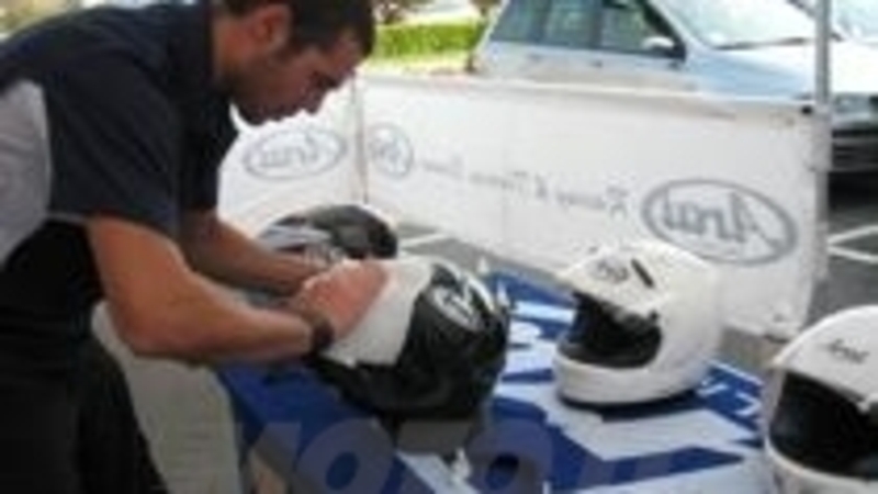 Arai Racing &amp; Touring Service