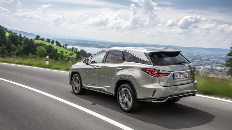 Lexus RX L, il SUV giapponese diventa a 7 posti [Video]