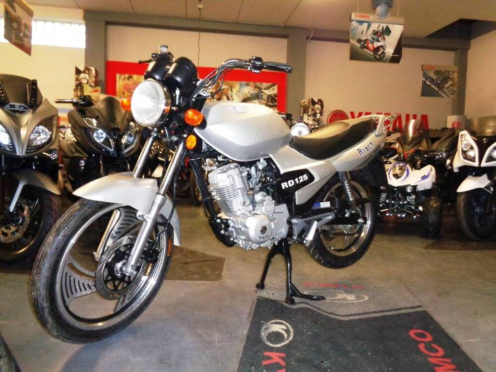 Pedamotor Italia Captain 125 4t (2013 - 16)