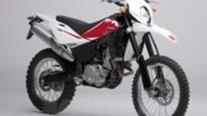 Husqvarna TE 630 e WRE 125 2010