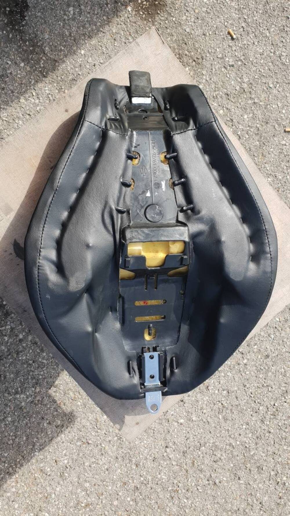 Sella monoposto Harley Davidson Sportster Iron Harley-Davidson (6)