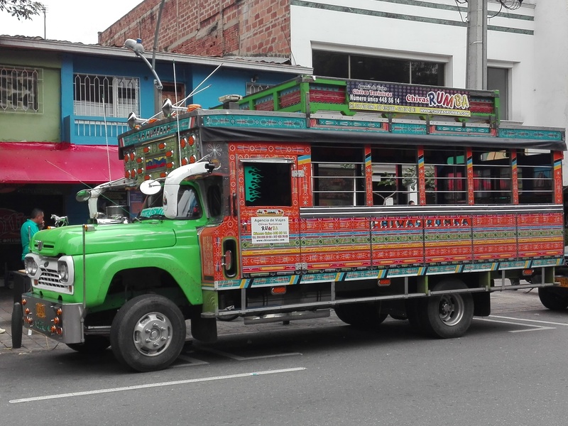 Un &quot;Party bus&quot; in giro per Medell&igrave;n