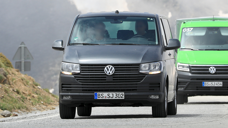 Volkswagen T7: ecco i muletti in strada