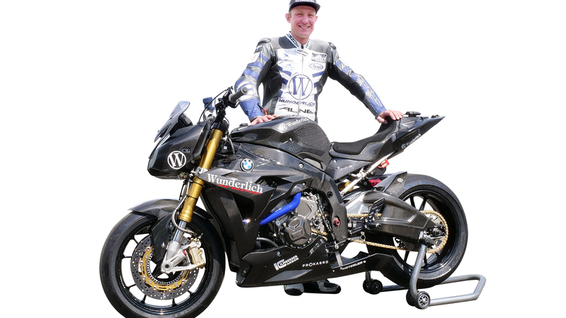 Wunderlich al Pikes Peak con due BMW S1000R