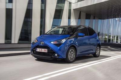 Toyota Aygo restyling 2018 | la citycar aggiorna il look e il motore [Video]