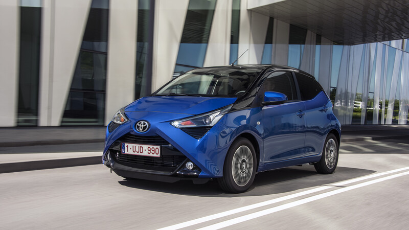 Toyota Aygo restyling 2018 | la citycar aggiorna il look e il motore [Video]