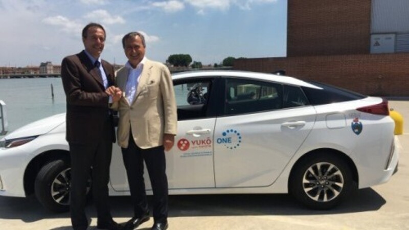 Yuko: a Venezia il primo car sharing ibrido con Toyota [video]