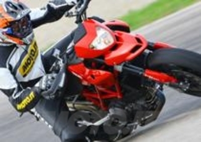 Ducati Hypermotard 1100 EVO ed EVO SP 