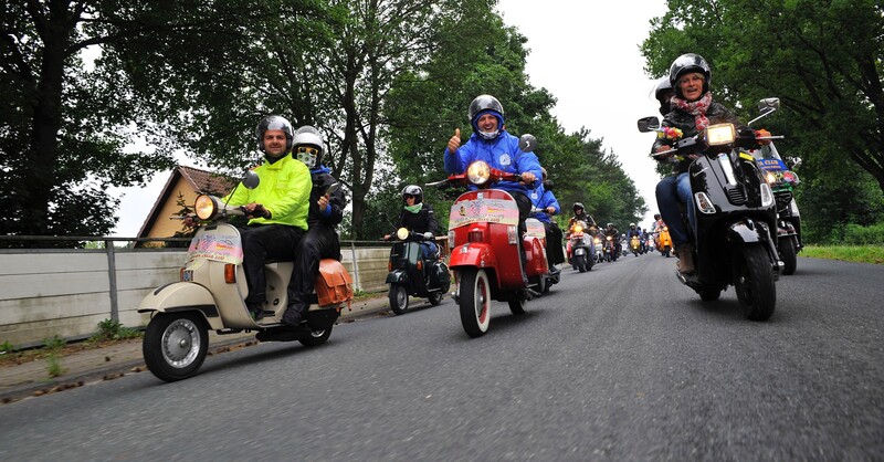 Vespa World Days 2018: missione Belfast