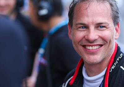 Formula 1, Villeneuve: «Smettere con le corse? Non se ne parla»