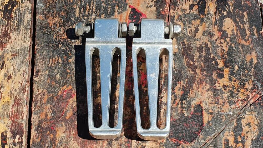 Pedane Passeggero Rizoma per Honda Shadow 750