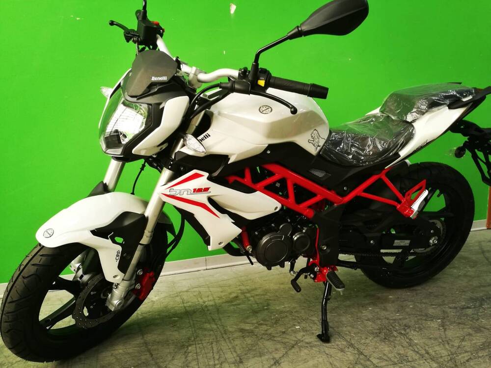 Benelli BN 125 (2021 - 25) (2)