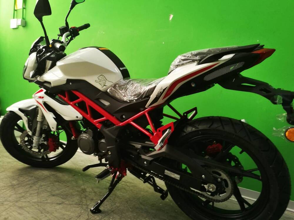 Benelli BN 125 (2021 - 25) (3)