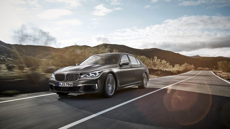 BMW M760i xDrive: per manager veloci