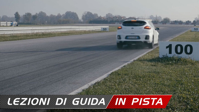 Corso di guida in pista per le GT, le piccole sportive. 1 - La Frenata