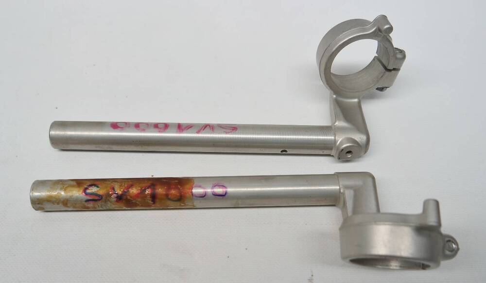 Coppia manubri Suzuki (7)