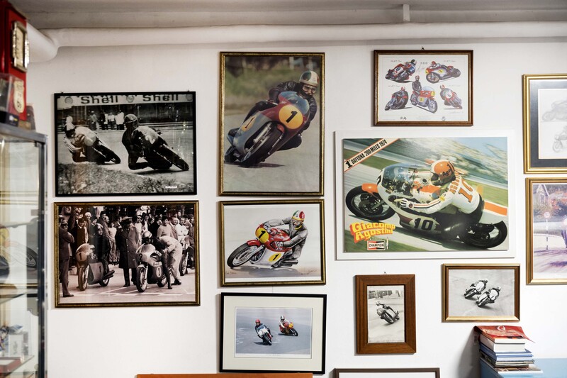 Illustrazioni, foto: momenti di una carriera incredibile tra Yamaha e MV Agusta (Photo by Gabriele Micalizzi)