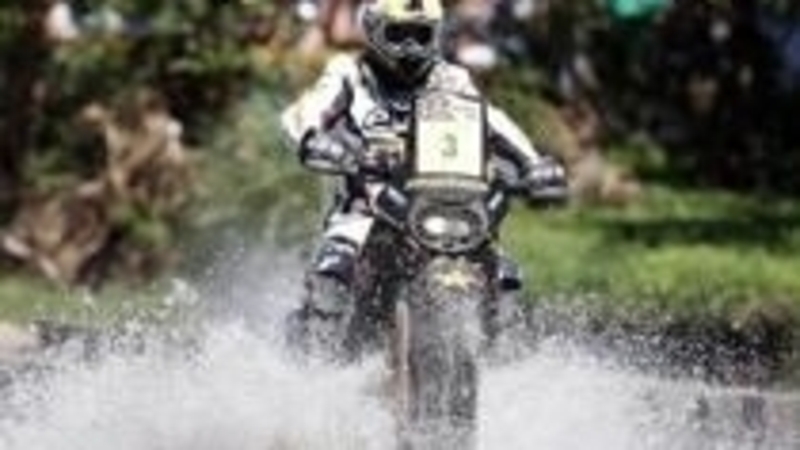 Dakar: Casteu vince la prima tappa