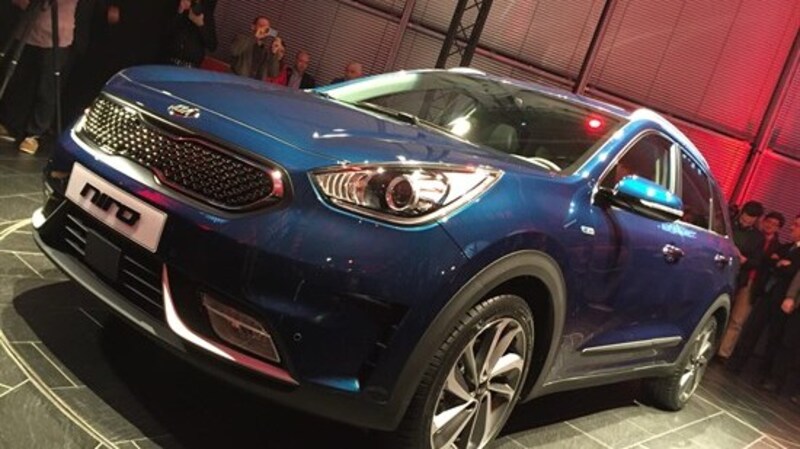 Rivoluzione Kia, scopri Niro Hybrid e Optima Sportswagon LIVE