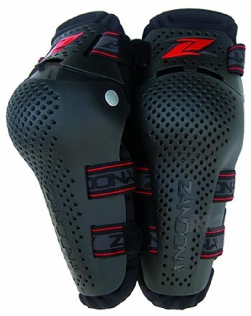 Jointed Kneeguard di Zandon&agrave;