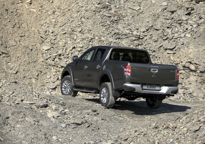 Mitsubishi L200 (2014-15) (5)