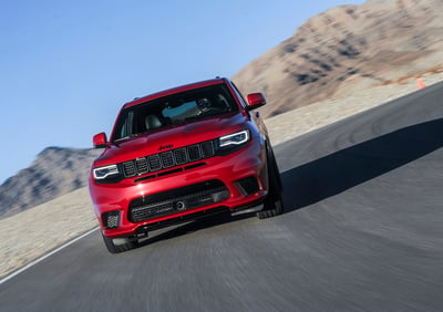 Jeep Grand Cherokee Trackhawk, mostro da 700 CV [Video]