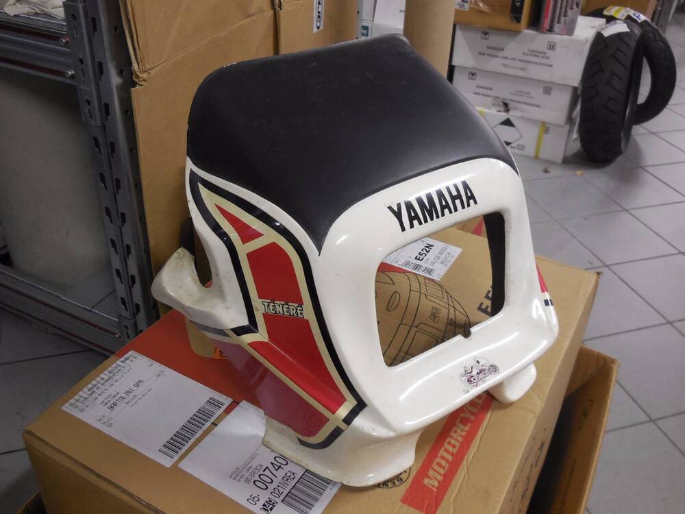Cupolino Yamaha Tenere 600 prima serie (2)