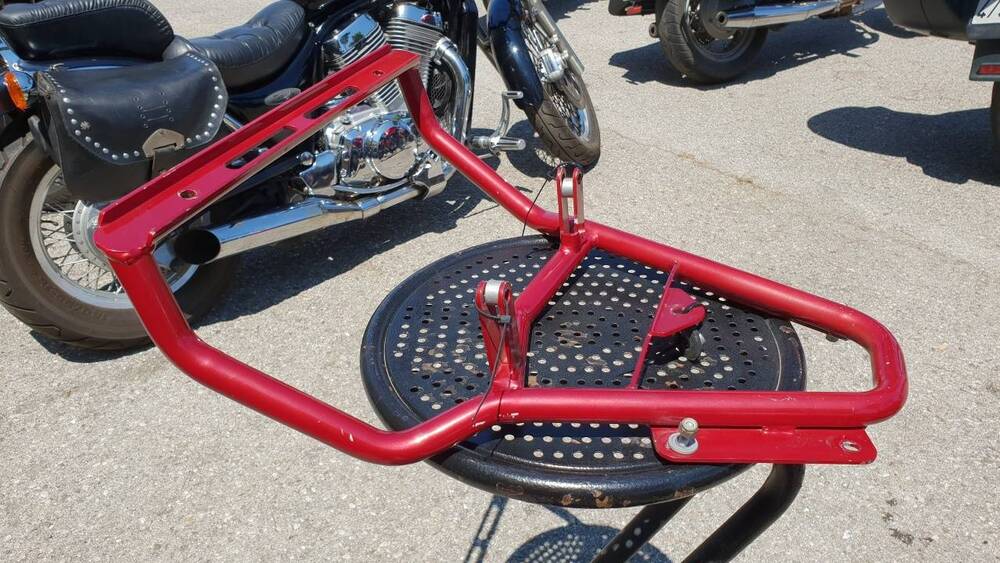 Portapacchi Yamaha FJR 1300 (5)