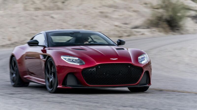 Aston Martin DBS Superleggera, l&#039;estrema che strizza l&#039;occhio al passato