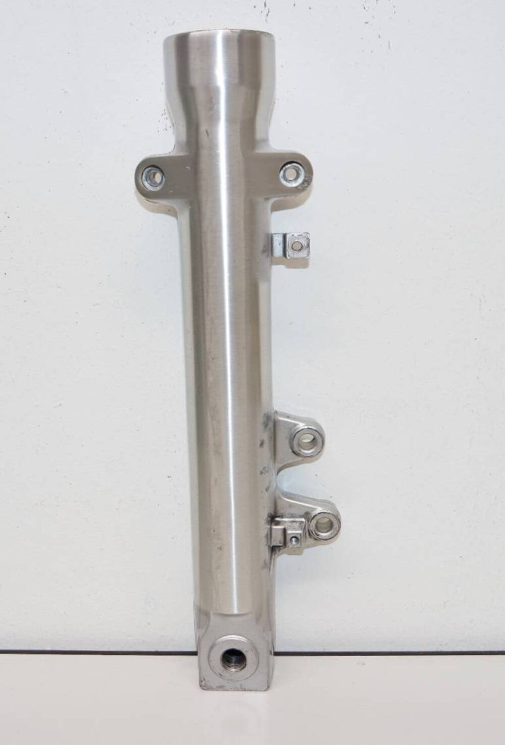 Fodero SX forcella SV650 Suzuki (3)