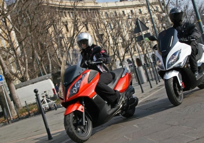 Kymco Downtown 300i e Xciting R 300i 