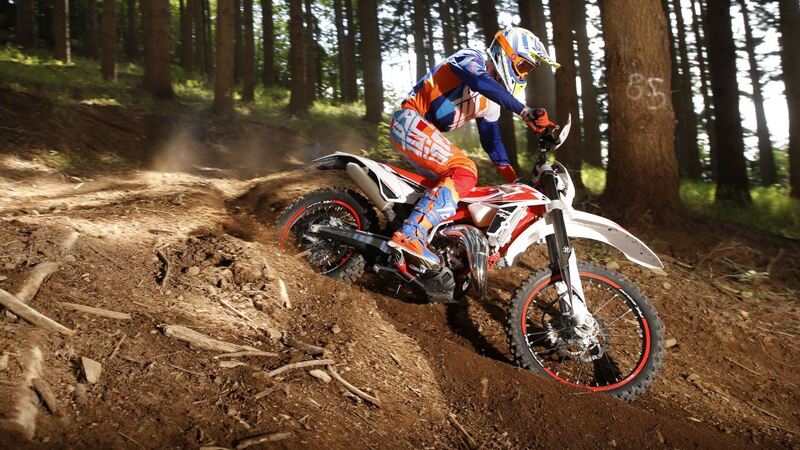 Il test delle Beta Enduro RR 2019: c&rsquo;&egrave; anche la nuova 200!