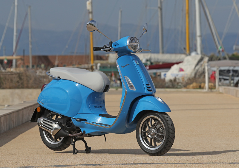 Vespa Primavera 125 Primavera 125 3V ie ABS 50° Anniversario (2018 - 19) (3)