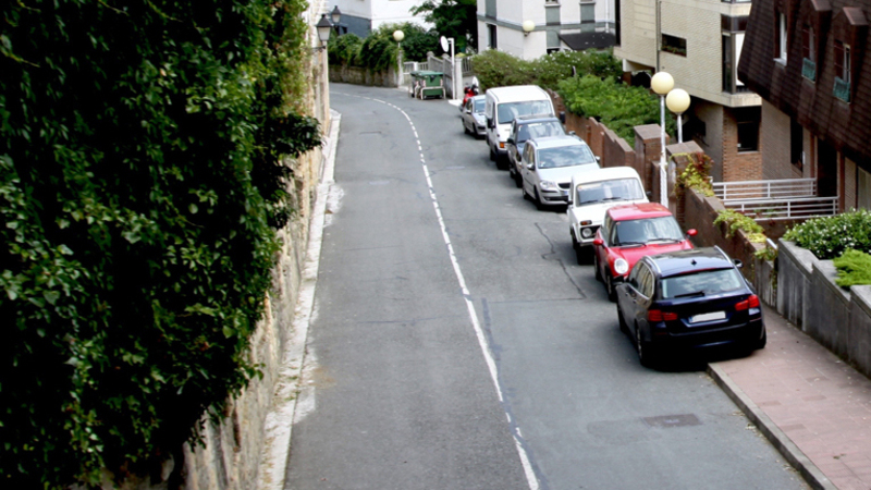 Parcheggiare sul marciapiede? In Inghilterra si pu&ograve;