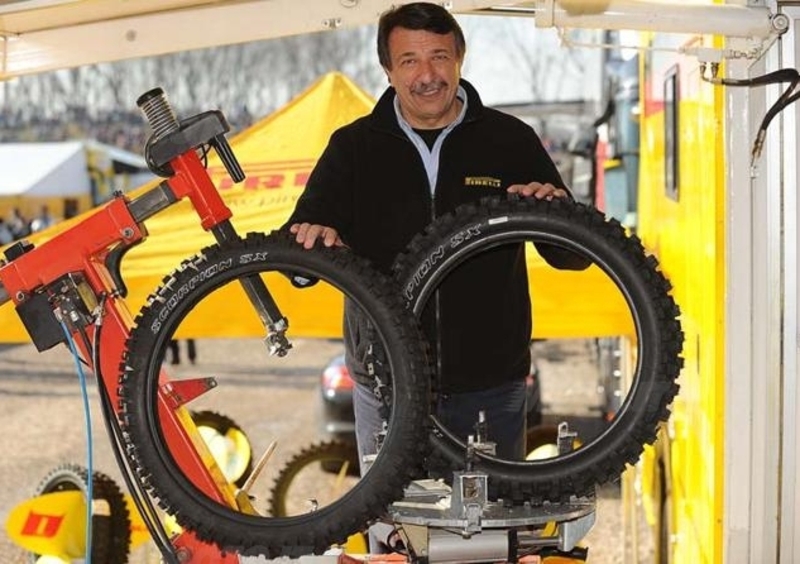 Pirelli debutta nel Supercross con Scorpion SX