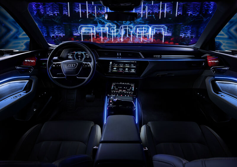 Audi e-tron, interni vivi 