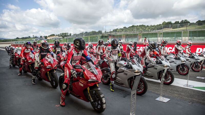 Ducati Riding Experience 2016, date e circuiti