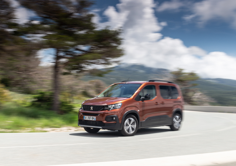 Peugeot Rifter (2018-->>) (3)